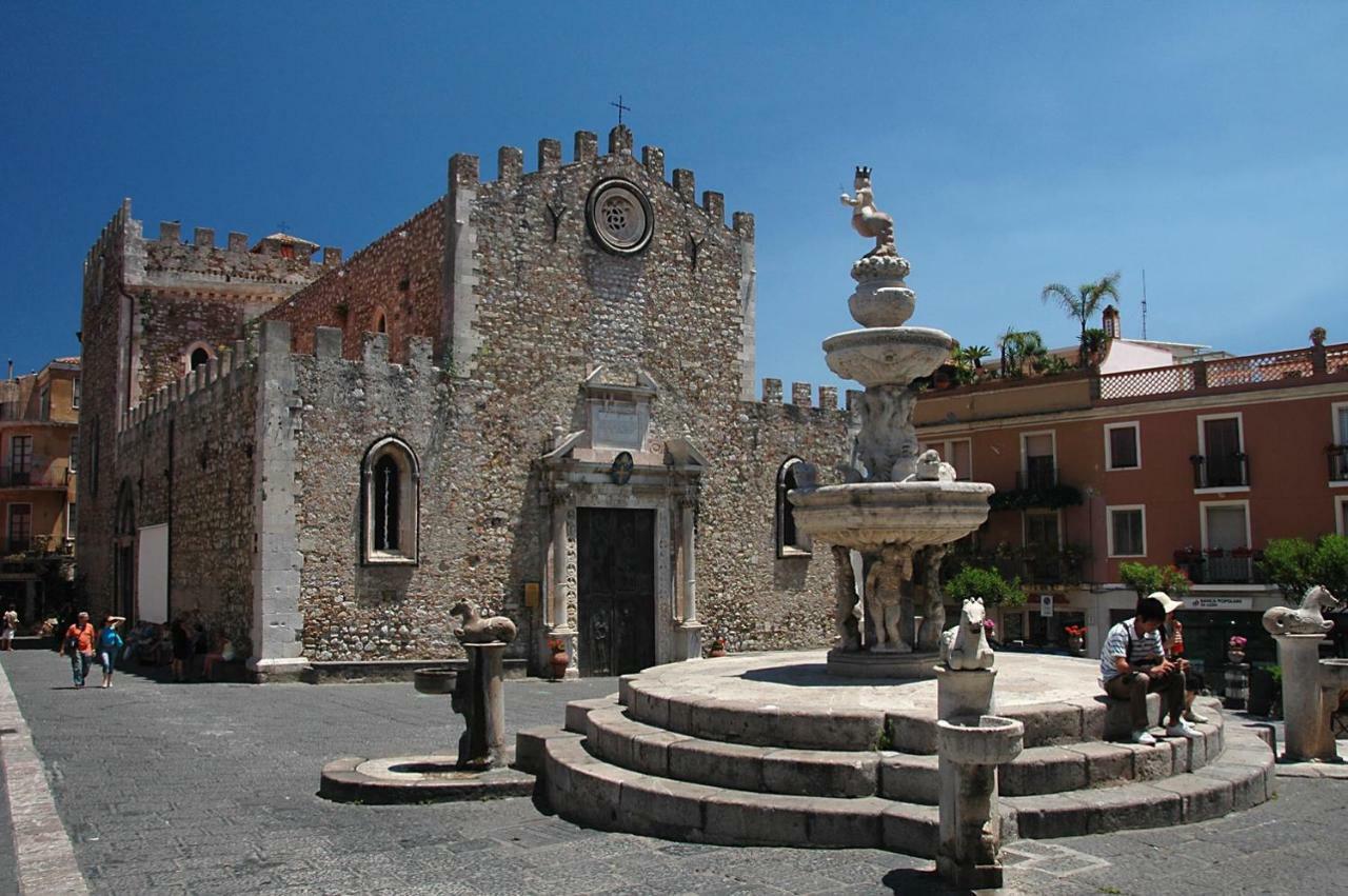 Beautiful Appartement Taormina Buitenkant foto